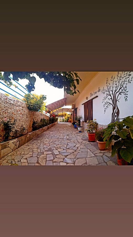 Olive Tree Villa Ліґія Екстер'єр фото