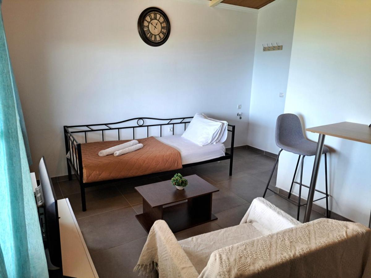Olive Tree Villa Ліґія Екстер'єр фото